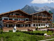 Hotel - Appartement - Reiturlaub Tirol - Landhotel Strasserwirt - Pillerseetal Hotel - Appartement - Reiturlaub Tirol - Landhotel Strasserwirt - Pillerseetal
