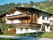 Ferienhaus Rissbacher - Appartemement - Ferienwohnung - Stumm - Zillertal - Erste Ferienregion Ferienhaus Rissbacher - Appartemement - Ferienwohnung - Stumm - Zillertal - Erste Ferienregion