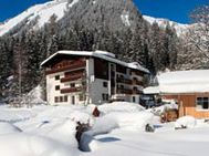 Pension Tirol: Winterurlaub in der Pension Birkenhof im Naturpark Lechtal in Holzgau