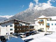Hotel - Pitztal - Kinderhotel L(m)ärchenwld - Arzl - Babyhotel - Familienhotel - Skihotel