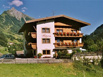 Pension - Zimmer - Mayrhofen - Ferienhof Hubertus - Zillertal