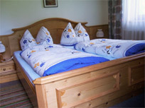 Zimmer - Privatzimmer - Appartement - Zillertal - Haus Gugglberger - Hainzenberg