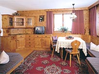Ferienhaus Tirol: Stube im Ferienhaus Rehhaus im Naturpark Lechtal in Holzgau
