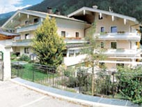 Hotel - Erste Ferienregion - Zillertal - Hotel St. Georg - Aschau - Familienhotel - Wanderhotel